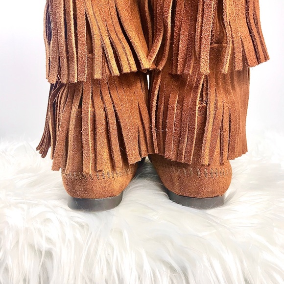 MINNETONKA Moccasin Three-Layer Fringe Boot Size 6 - Picture 5 of 8